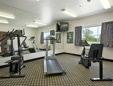 Super 8 By Wyndham Hotel